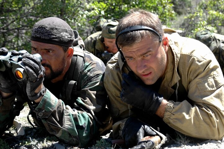 Боевик спецназ. Михаил Пореченков грозовые ворота. Вячеслав Разбегаев грозовые ворота. Грозовые ворота фильм Шах. Фильм грозовые ворота 4 серия.